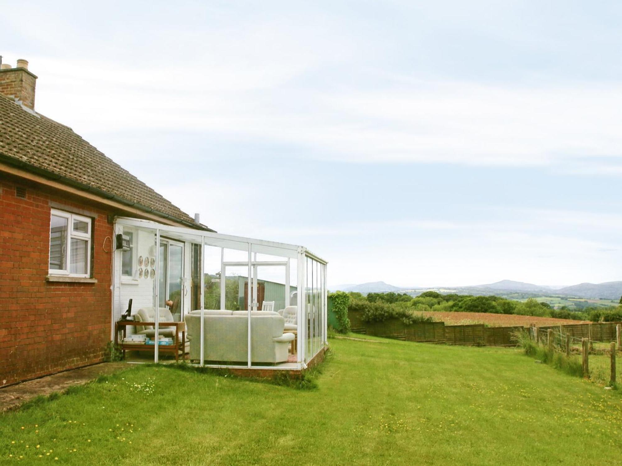 Merryview Bungalow Orcop Exterior photo
